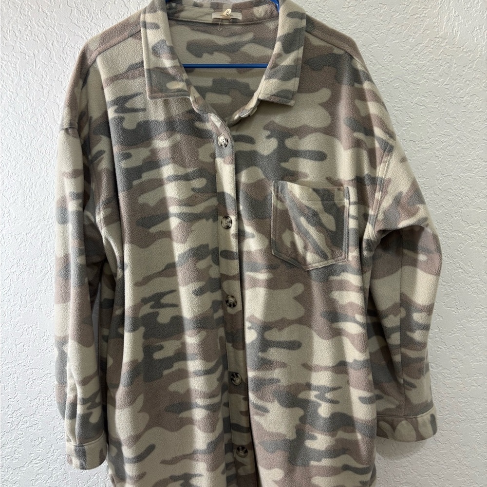 Maurices Beige and Gray Camouflage Button-Down Shirt fleece shacket
